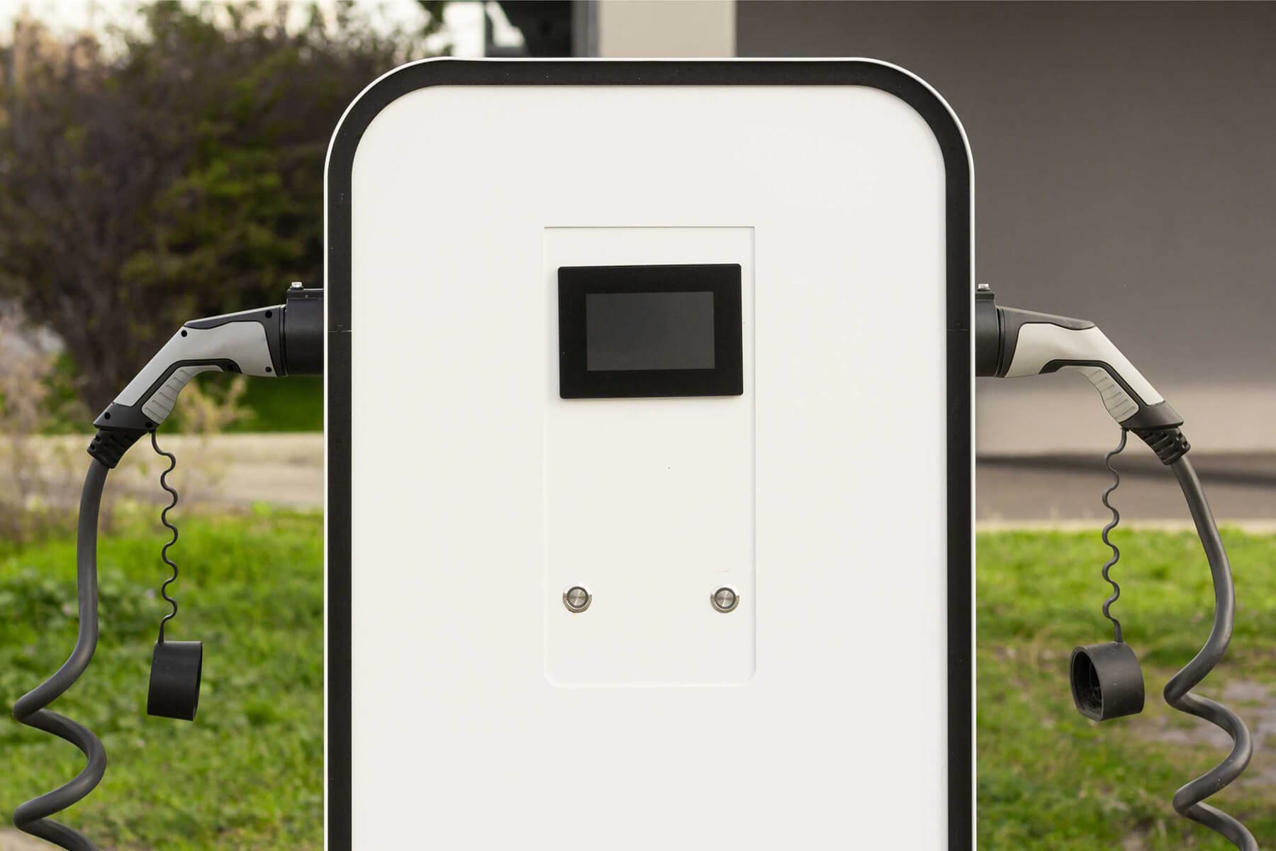 modern-electrical-fast-charger-to-electrical-or-hy-A7YQ3B4.jpg
